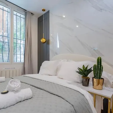 Apartment Luxurious With Stylish Design And Comfort - 105 Paris
